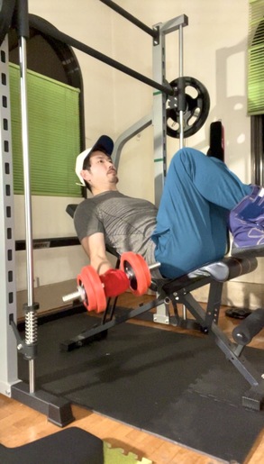 インクラインカール ネガティブ動作