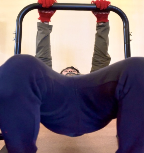 ディップススタンド 斜め懸垂 スタート位置 正面