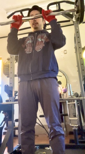 リバースカール：上げた状態